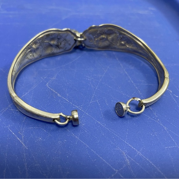 Vintage Artisan Butterfly & Turtle Charm Silver Spoon Bracelet Floral Pattern - Picture 4 of 10